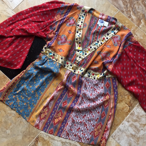 Diane Gilman DG2 boho silk VNeck/gold beaded trim - Picture 2 of 8